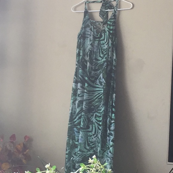 Extra 30% off NWT Jennifer Lopez halter dress - Picture 2 of 4